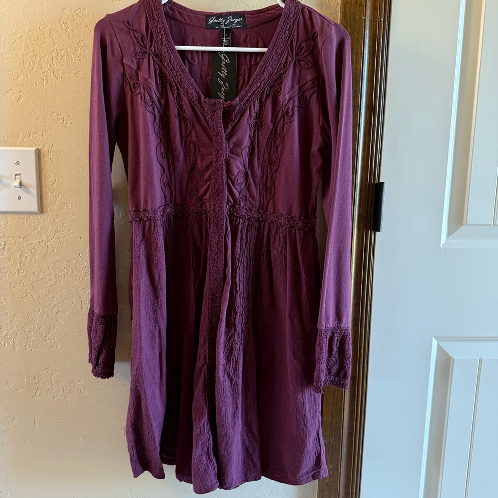 NWT Gretty Zueger Dress Size S Women's Embroidered Floral Lace Deep Maroon